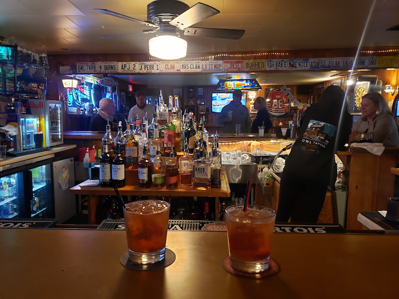 Owl Tavern - Bar in Lake Geneva