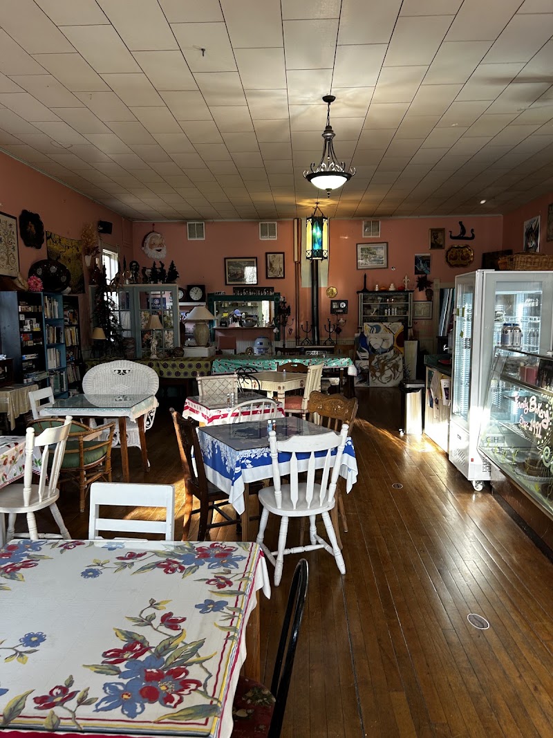 Town Hall Bakery and Café - Coffee shop in Sturgeon Bay