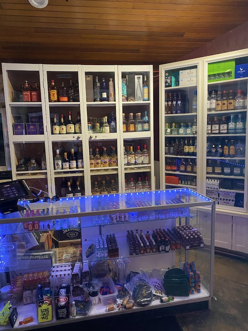 Island Dogs Liquor Store