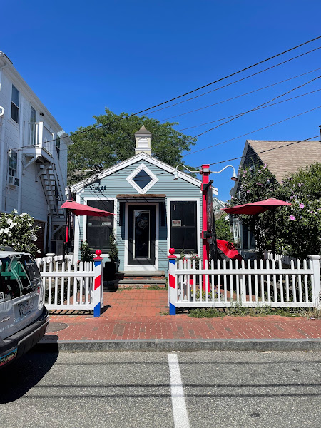 Dennis' Shop
