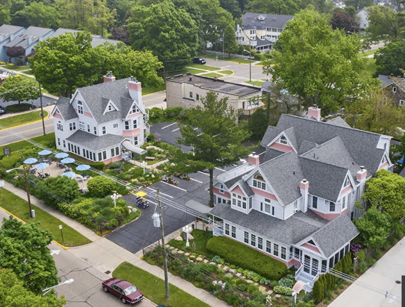 Yelton Manor Boutique Hotel B&B - Bed & breakfast in South Haven
