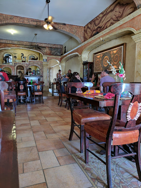 Mariachis & Tequila - Restaurant in Colonia :