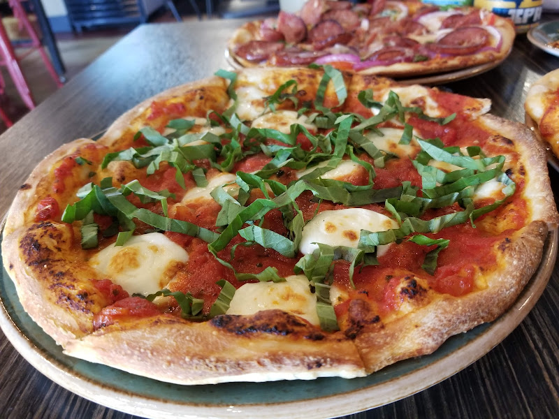 Luna Pizzeria