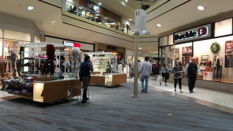 Hamilton Place - Shopping mall in Chattanooga