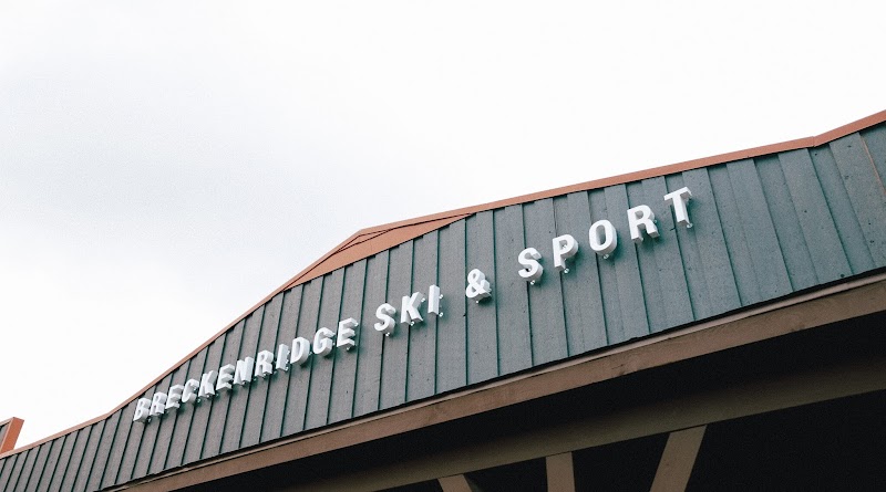 Breckenridge Ski & Sport - Ski rental service in Denver