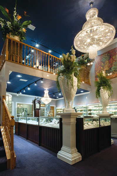 Fontana Jeweler - Jeweler in Fontana-On-Geneva Lake