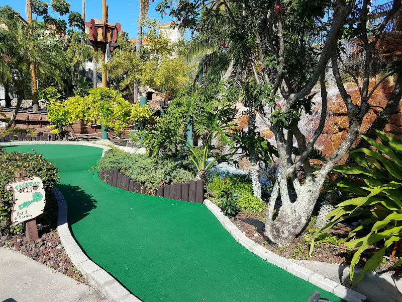 Captain Bligh's Landing - Miniature golf course in Clearwater