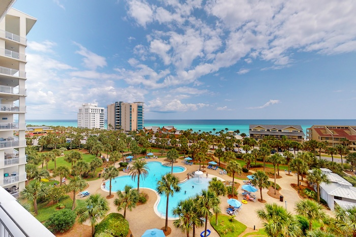 Sterling Shores Beach Resort - Destin Vacation Rentals by Vacasa - Resort hotel in Destin