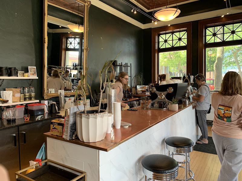 Lawlss Coffee - Sturgeon Bay - Coffee shop in Sturgeon Bay