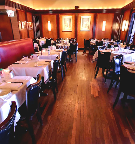 Gibsons Bar & Steakhouse