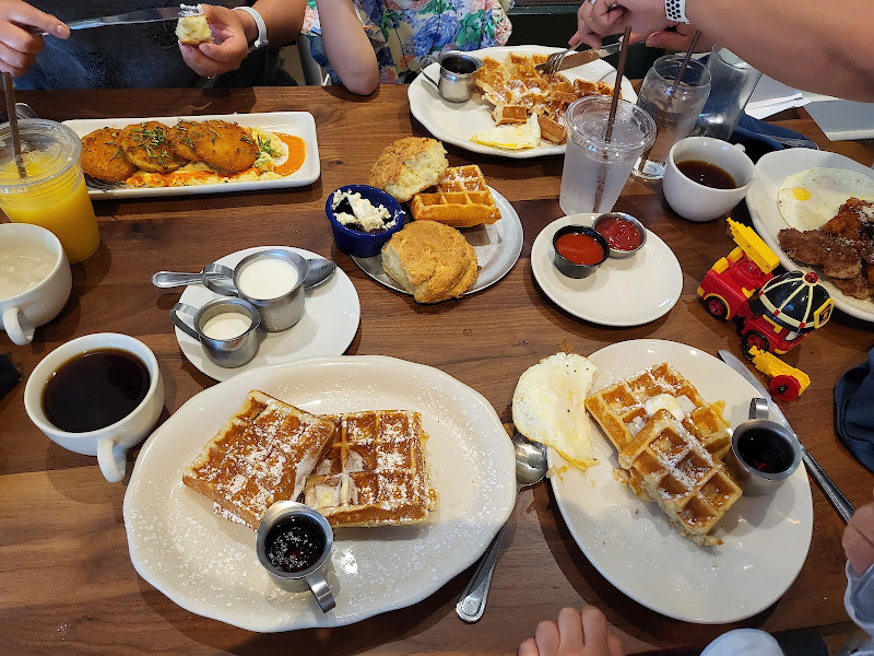Tupelo Honey Southern Kitchen & Bar - Southern restaurant (US) in Chattanooga