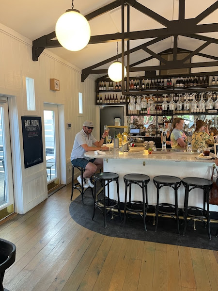 Black Bear Bar Room - Wine bar in Santa Rosa Beach