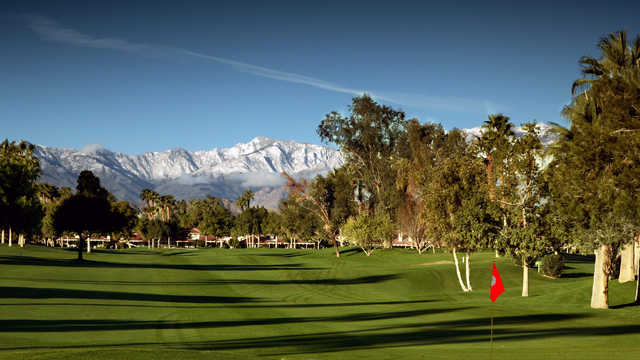 Woodhaven Country Club - Golf course in Palm Desert