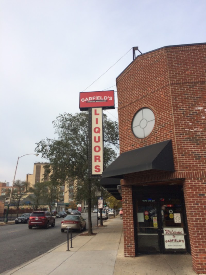 Cardinal Warehouse Wine & Liquors - Liquor store in Chicago