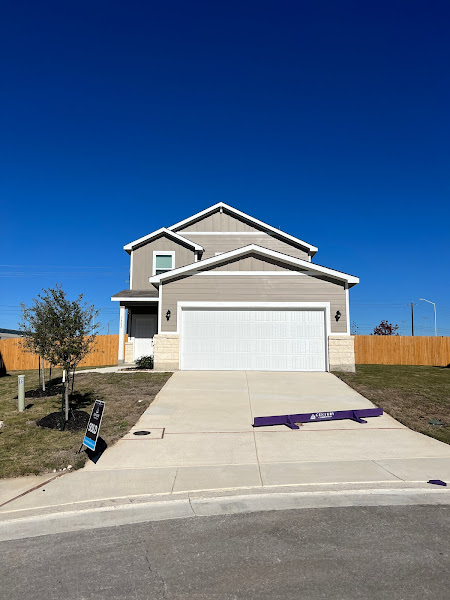 Brian Dixon - The Best Veteran REALTOR with JPAR Real Estate - Real estate agency in New Braunfels