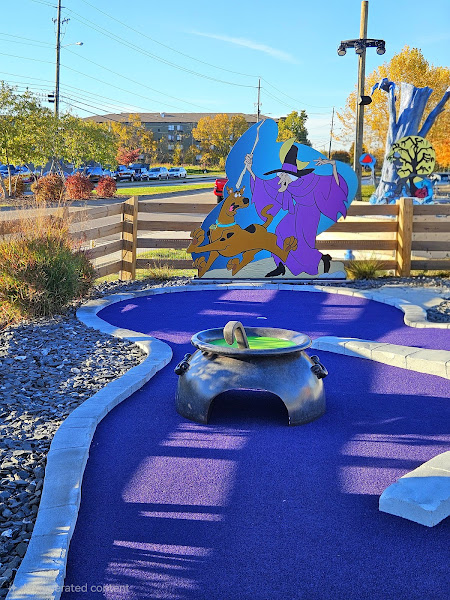 Scooby-Doo! Mystery Putt - Miniature golf course in Pigeon Forge