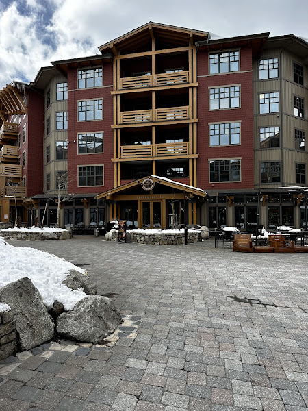 Canyon Lodge - Ski rental service in Mammoth Lakes