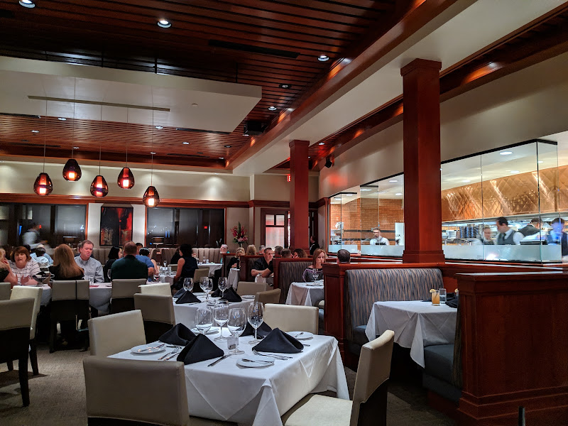 Fleming’s Prime Steakhouse & Wine Bar