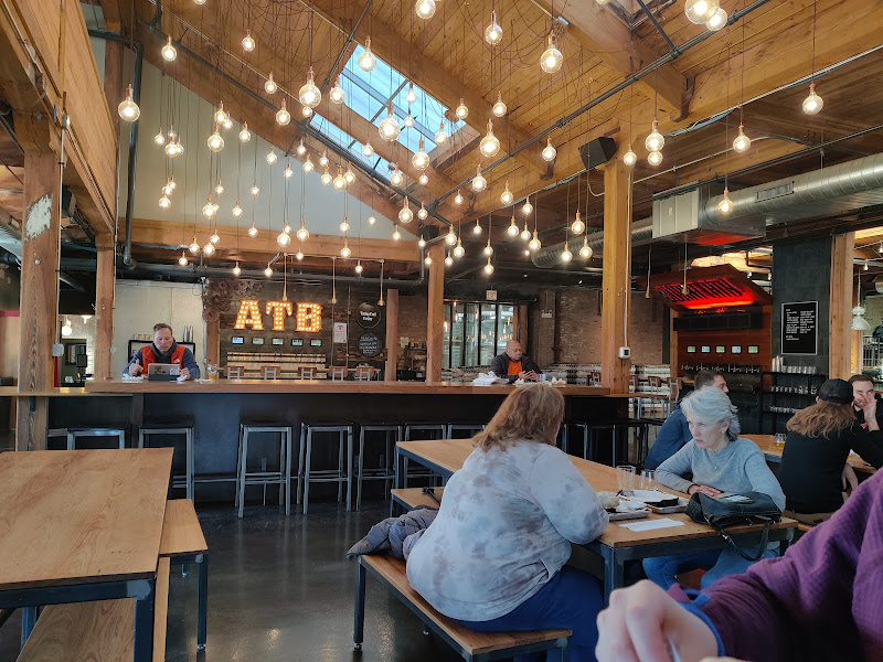 District Brew Yards - Brewpub in Chicago