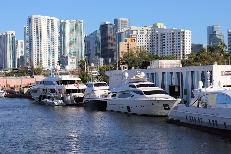 5th Street Marina : Miami River Yacht Marina