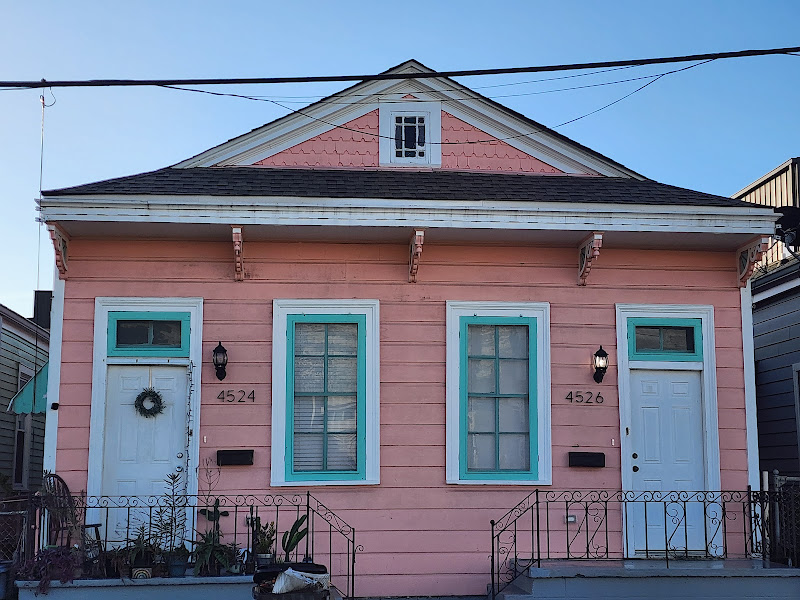 NOLA Buys Houses