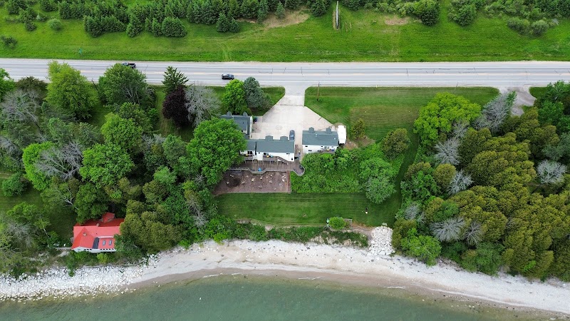 At the Waters Edge Bed and Breakfast - Bed & breakfast in Algoma