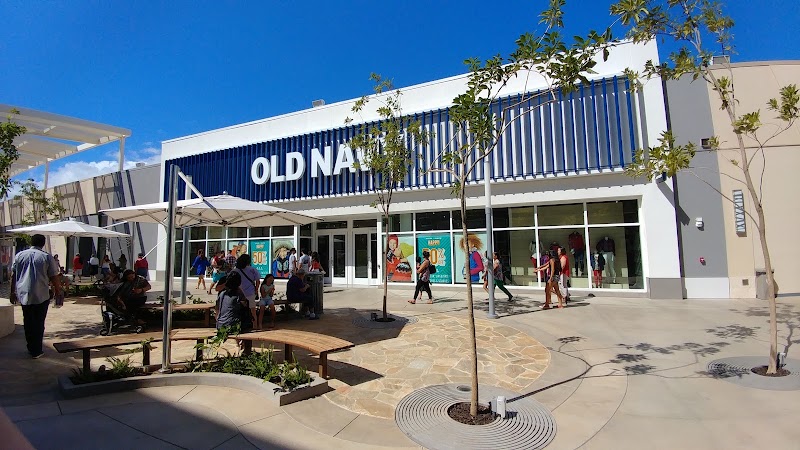 Ka Makana Aliʻi - Shopping mall in Kapolei