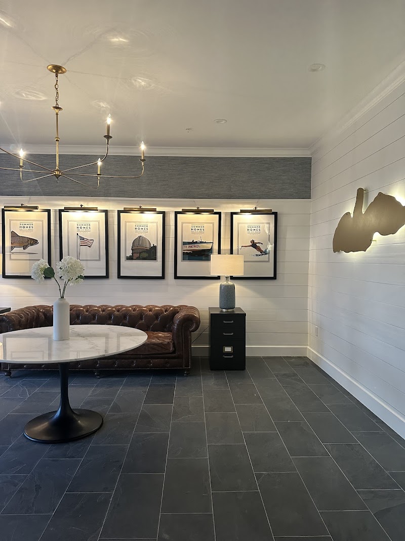 Geneva Lakefront Realty, LLC - Real estate agency in Lake Geneva