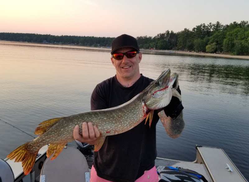 Allen Enterprises Fishing Guide Service - Fishing charter in Williams Bay