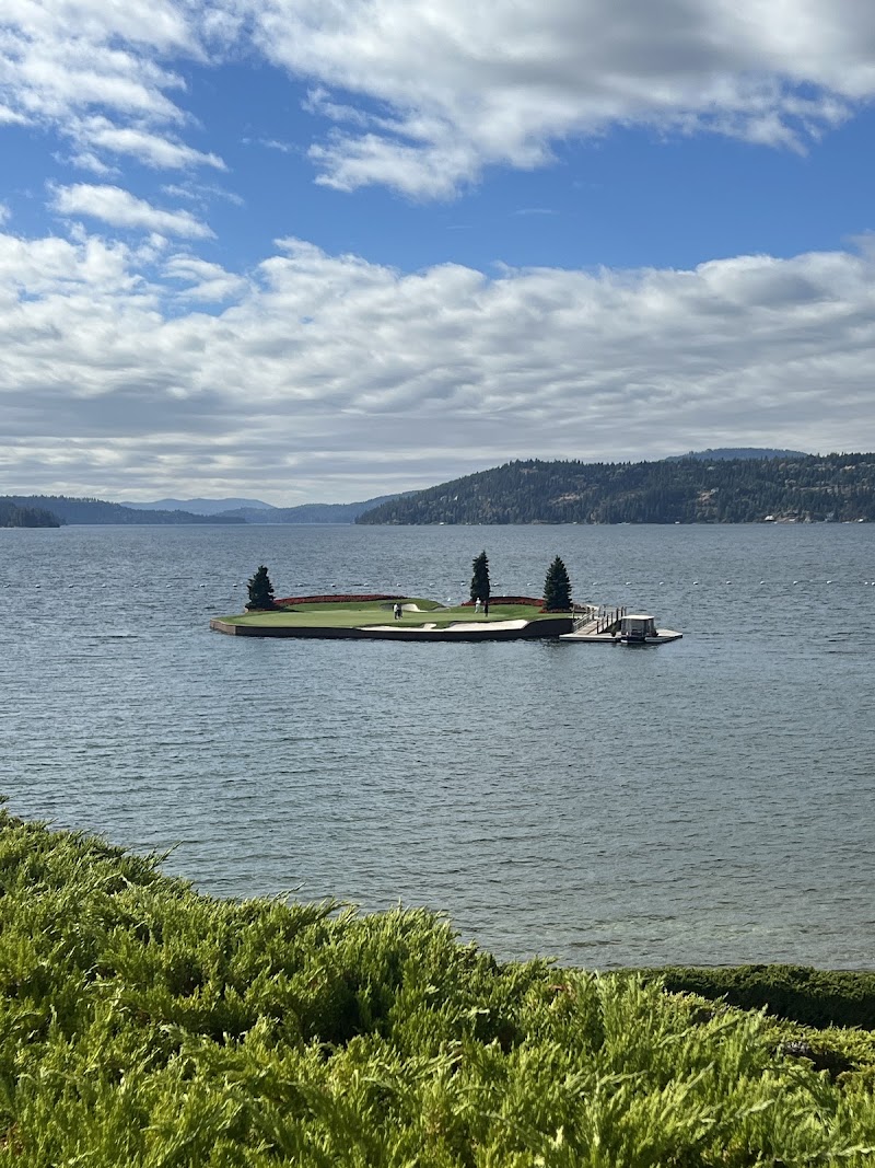 The Floating Green photo