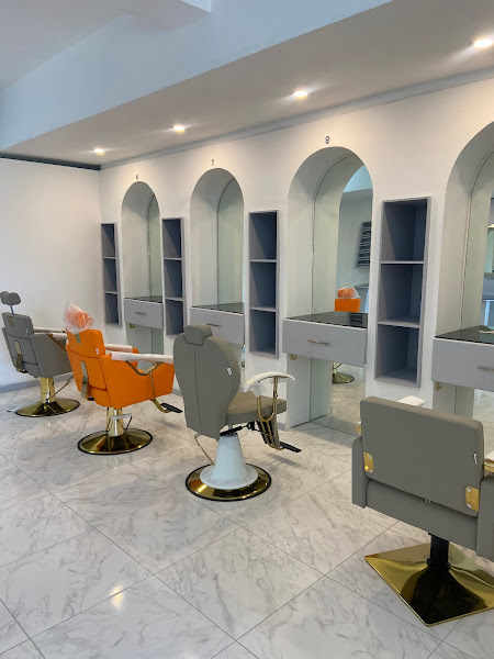 Kiki Barbz Beauty Studio Jamaica