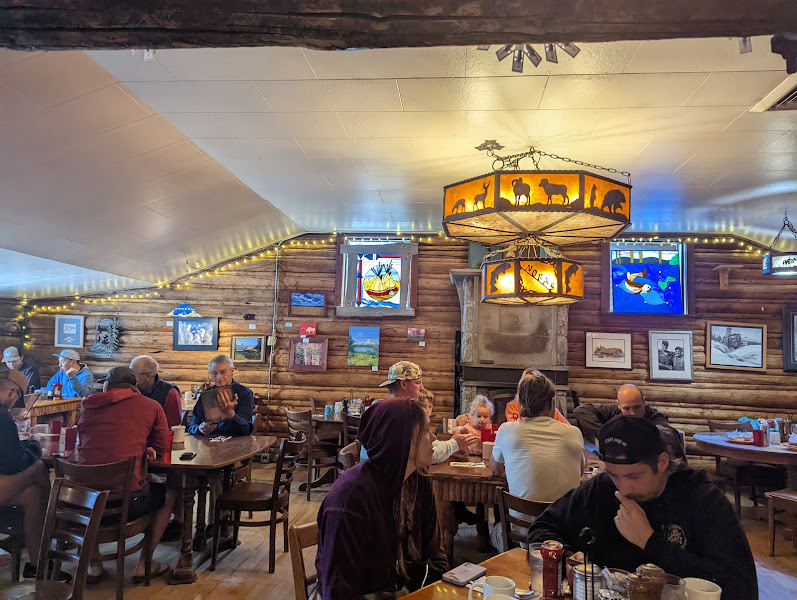 Nora's Fish Creek Inn