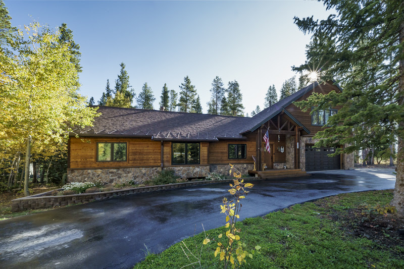 Alpine Edge Property Management - Vacation home rental agency in Breckenridge