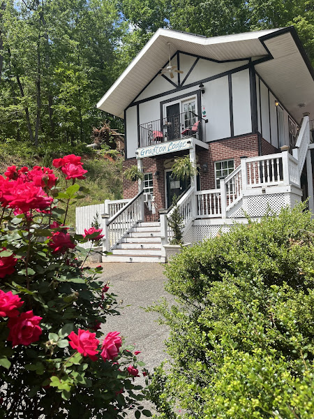 Grafton Lodge Bed & Breakfast - Bed & breakfast in Lake Lure