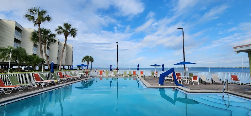 Sailport Waterfront Suites photo