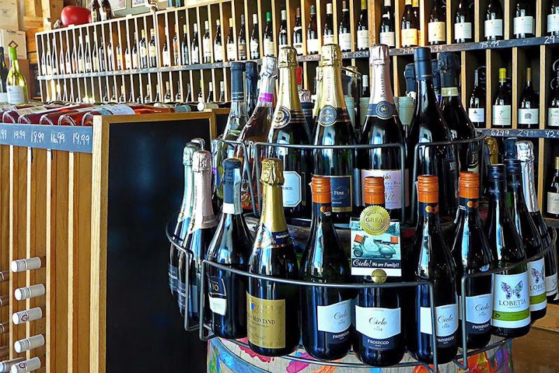 The Wine Merchant - Wine bar in Naples