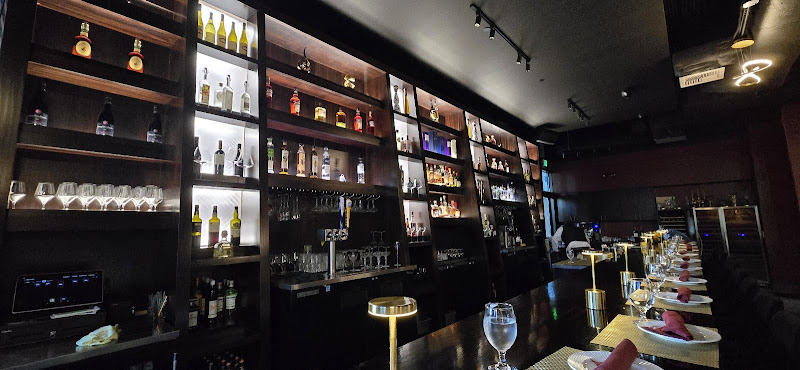Flair European Steakhouse - Restaurant in Honolulu