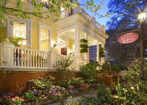 Azalea Inn and Villas