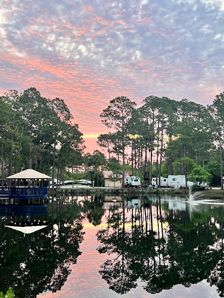 Pineglen Motorcoach & RV Park - Campground in Panama City Beach