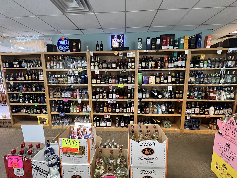 Steamboat Discount Liquor