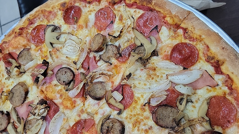 Best Pizza on The Beach - Pizza delivery in Panama City Beach