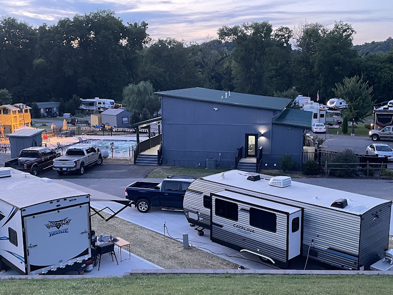 Buddy Bear in the Smokies RV Campground