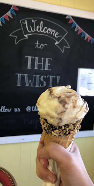 The Twist Custom Ice Cream - Ice cream shop in Navarre