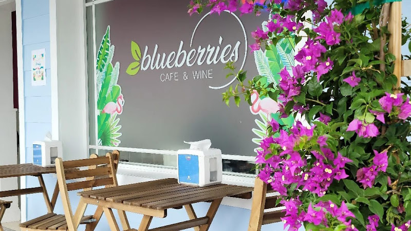 Blueberries Cafe & Wine