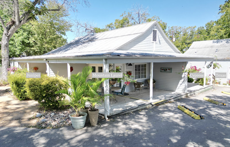 Comal Inn - Inn in New Braunfels