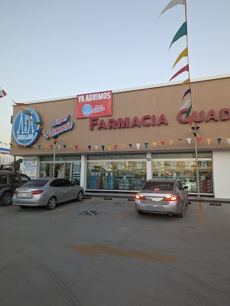 Punto Esmeralda mall - Shopping mall in 23473 Cabo San Lucas