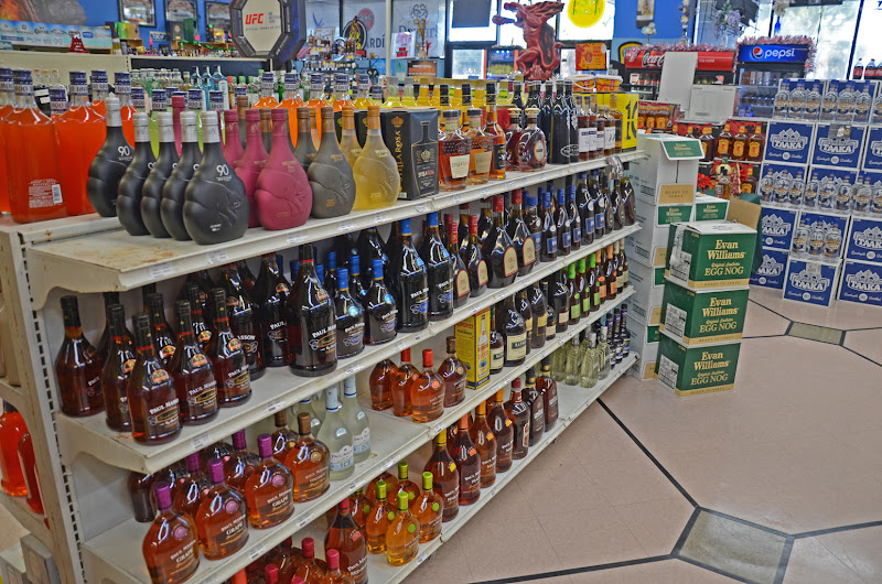 Paradise Liquor