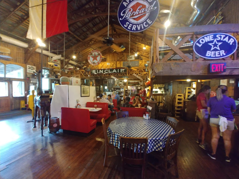 Clear Springs Restaurant - Seafood restaurant in New Braunfels