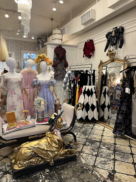 Century Girl Vintage - Vintage clothing store in New Orleans