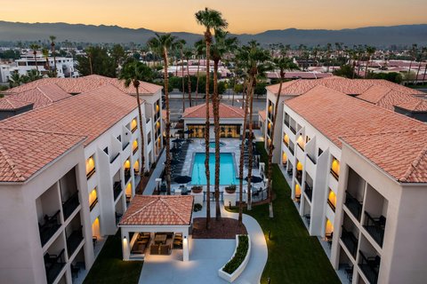 Courtyard by Marriott Palm Springs - Hotel in Palm Springs